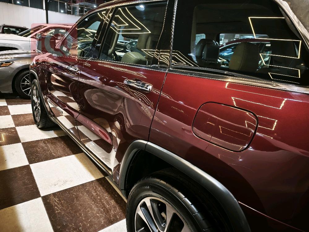 جيب جراند شيروكي